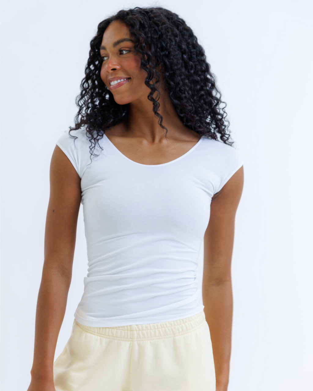 Lily tee